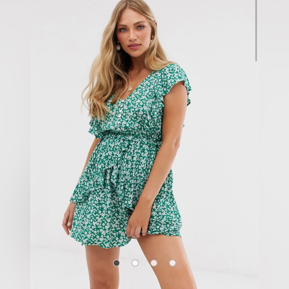 Stradivarius STR ditsy floral frill detail green mini dress - Size S